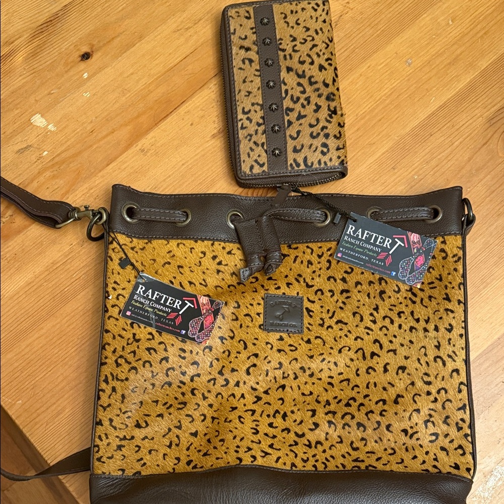 Women's Leopard Print Bag and Wallet Set - Brown
